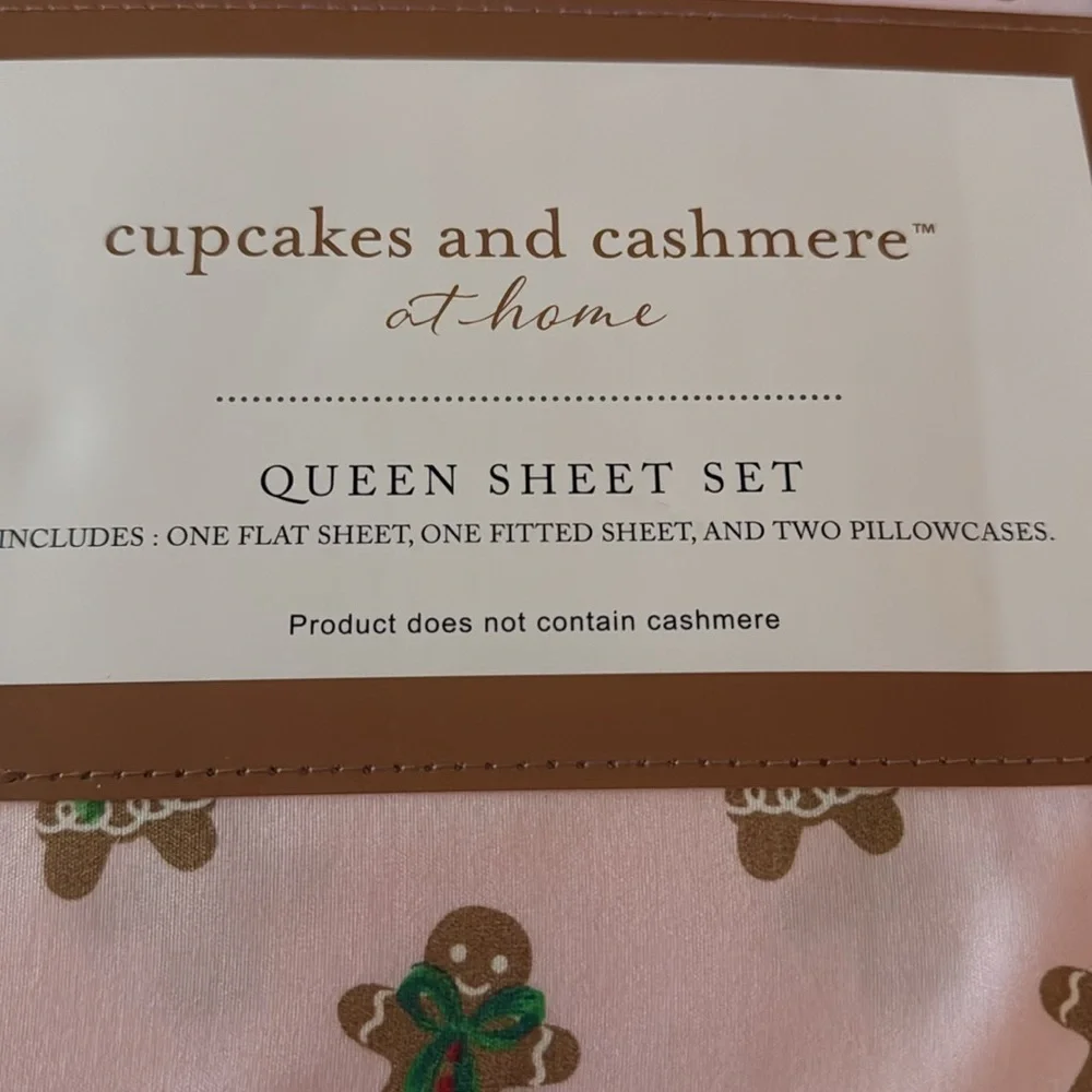 CUPCAKES & CASHMERE Gingerbread Treat Sheet Set in Pink